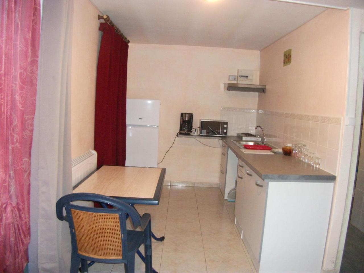 Hotel Restaurant De La Gare La Roche-Posay Εξωτερικό φωτογραφία